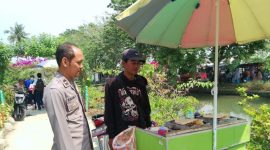 Bhabinkamtibmas Polsek Tirtajaya Polres Karawang Sambangi Masyarakat 