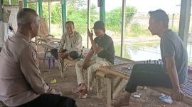 Kunjungi Warga Bhabinkamtibmas Polsek Majalaya Polres Garut Himbau Warga