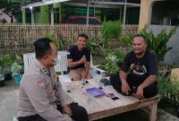 Bhabinkamtibmas Polsek Cibuaya Polres Karawang Melaksanakan Binluh Terkait Kamtibmas ke Warga Masyarakat