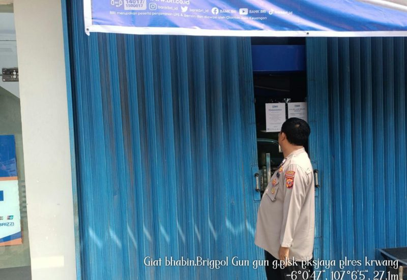 Polsek Pakisjaya Polres Karawang Giat KRYD Antisipasi Gangguan Kamtibmas di Bank BRI 