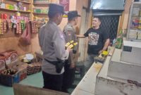 Razia Miras di Toko Jamu oleh Polsek Purwasari Polres Karawang