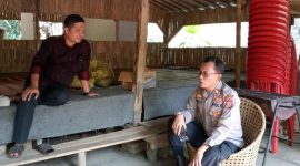 Kades Pancakarya Dapat Kunjungan Kapolsek Tempuran Polres Karawang Jaga Kondusifitas Jelang Pemilu 2024