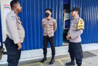 Personil Patroli Polsek Telagasari Polres Karawang Sampaikan Himbauan Kepada Security