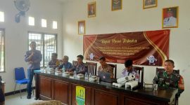 Sinergitas TNI-POLRI Hadiri Rapat Pleno Rekapitulasi DPHP Tingkat Desa Cimahi Kecamatan Klari