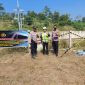 Polsek Ciampel Polres Karawang Pasang Spanduk Himbauan di Pagar Commisioning KCJB