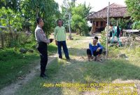 Bhabinkamtibmas Polsek Jatisari Polres Karawang Aiptu Heru Setiawan Sambang Warga Desa Pacing