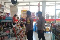 Demi Mewujudkan Keamanan Polsek Cilamaya Polres Karawang Lakukan Patroli Ke Lokasi Pertokoan