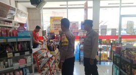 Demi Mewujudkan Keamanan Polsek Cilamaya Polres Karawang Lakukan Patroli Ke Lokasi Pertokoan
