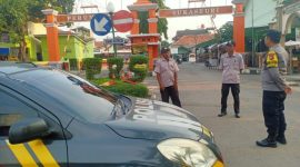 Ciptakan Rasa Aman Patroli Kotabaru Polres Karawang Sambangi Perumahan