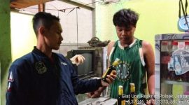 Unit Reskrim Polsek Jatisari Polres Karawang Menyisir Kios Jamu 