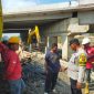 Bhabinkamtibmas Polsek Ciampel Polres Karawang Sambangi Pekerja Proyek KCJB