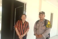 Bhabinkamtibmas Polsek  Karawang Kota Polres Karawang Laksanakan Sambang ke Rumah Warga Sosialisasikan Lapor Pak Kapolres 