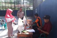 Kanit Binmas Polsek Tegalwaru Polres Karawang Giat PAM Monitoring Penyaluran Beras dari Pemerintah