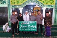Jum'at Curhat Polsek Leles Polres Garut Bersama Masyarakat di Masjid Agung Desa Salamnunggal 