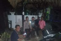 Ngawangkong Presisi Bhabinkamtibmas Polsek Batujaya Polres Karawang di Poskamling