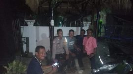 Ngawangkong Presisi Bhabinkamtibmas Polsek Batujaya Polres Karawang di Poskamling