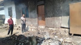 Dapur Rumah Warga Kebakaran Polsek Cibatu Polres Garut Cek TKP