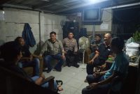 Kanit Reskrim Polsek Kotabaru Polres Karawang Pimpin Patroli Rawan Malam Minggu