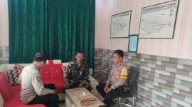 Bhabinkamtibmas Polsek Cilamaya Polres Karawang Jalin Kedekatan Dengan Warga Binaan