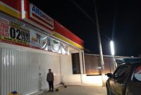 Menciptakan Keamanan di Pertokoan (Mini Market) yang ada di Wilayah Hukum Polsek Tirtajaya Polres Karawang