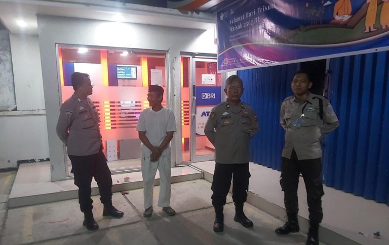 Polsek Tirtajaya Polres Karawang Tingkatkan Keamanan dan Ketertiban Melalui Patroli Prekat 