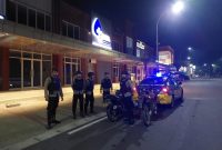 Tim Patroli PREKAT Polres Karawang Lakukan Strong Point