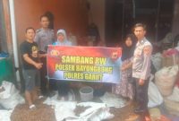 Polisi RW Polsek Bayongbong Polres Garut Kunjungi Warga Desa Binaannya