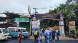 Polsek Cilawu Polres Garut Pastikan Keselamatan Anak-anak Sekolah