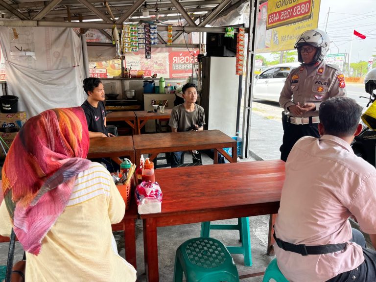 Satlantas Polres Karawang Konsisten Terapkan Kamseltibcar Lantas