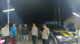 Kapolsek Pedes Polres Karawang Pimpin Anggota Laksanakan Patroli Dini Hari Cegah Kejahatan di Wilayah Hukum Polsek Pedes