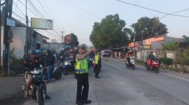Ciptakan lalu Lintas Kondusif Polsek Jatiluhur Polres Purwakarta Laksanakan Gatur Pagi