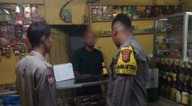 Unit Reskrim Polsek Batujaya Polres Karawang Razia Miras Botolan