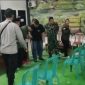 Unit Patroli Polsek Purwakarta Polres Purwakarta Berikan Himbauan Juru Parkir di Jalan Sudirman 