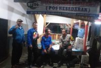 Bhabinkamtibmas Polsek Purwakarta Kelurahan Cisureuh Sambangi Pos Ronda di Wilayahnya