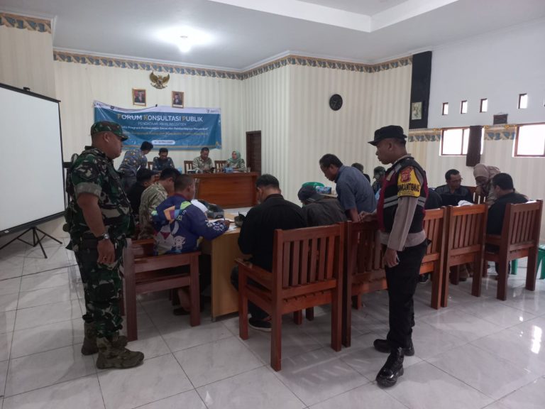 Wujud Sinergitas TNI-Polri Babinsa dan Bhabinkamtibmas Polsek Bungursari Polres Karawang Gelar Patroli Bersama