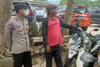 Sambang Desa Bukti Kedekatan Bhabinkamtibmas Polsek Jatiluhur Polres Purwakarta Dengan Warga