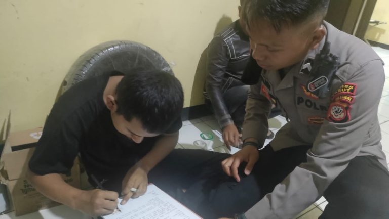 Unit Dalmas Polres Garut Datangi TKP Pengeroyokan di Jalan Sudirman