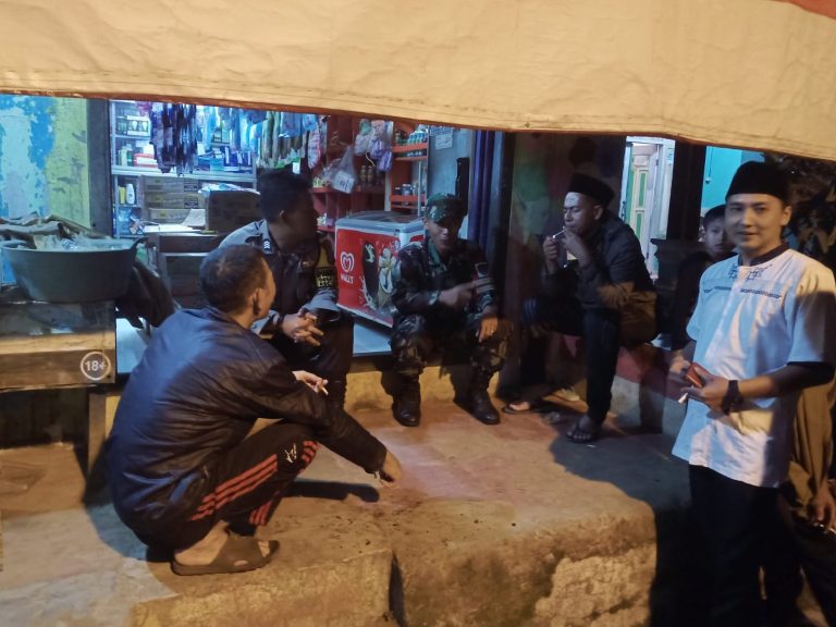 Bhabinkamtibmas Polsek Purwakarta Kelurahan Munjul Jaya Sambangi Warga Masyarakat di Wilayahnya