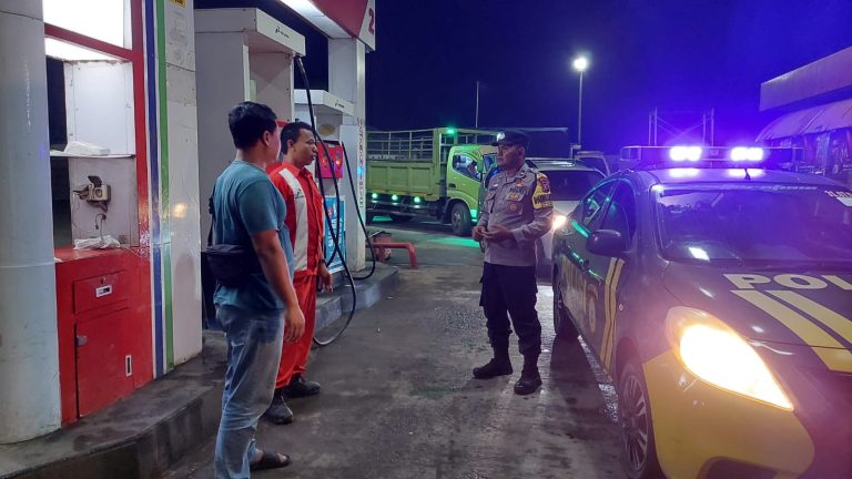 Antisipasi Gangguan Kamtibmas Polsek Cibatu Polres Purwakarta Giat Patroli