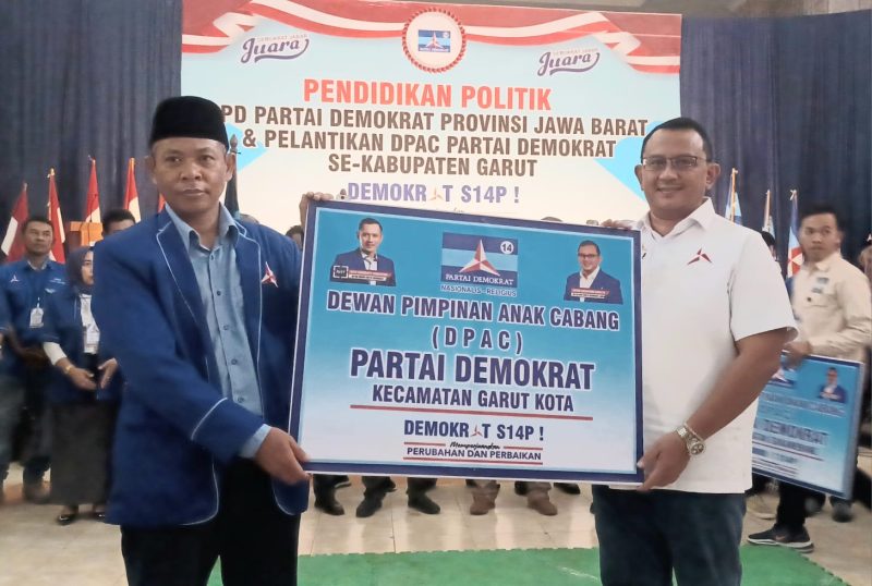 DPD Demokrat Jabar Gelar Pelantikan dan Pendidikan Politik Kepada Pengurus DPAC di Kabupaten Garut