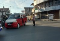 Anggota Polsek Garut Kota Polres Garut Sukseskan Kamseltibcar Lantas 