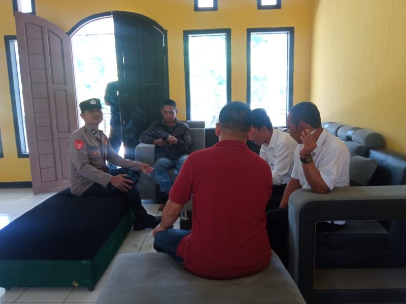 Bhabinkamtibmas Polsek Caringin Polres Garut Sosialisasikan Cara Menangani TPPO