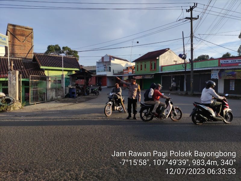 Strong Point Pelayanan Rawan Pagi Polsek Bayongbong Polres Garut 