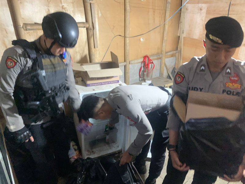 Hasil Ops Berantas Premanisme Sat Samapta Polres Garut Temukan Puluhan Botol Miras