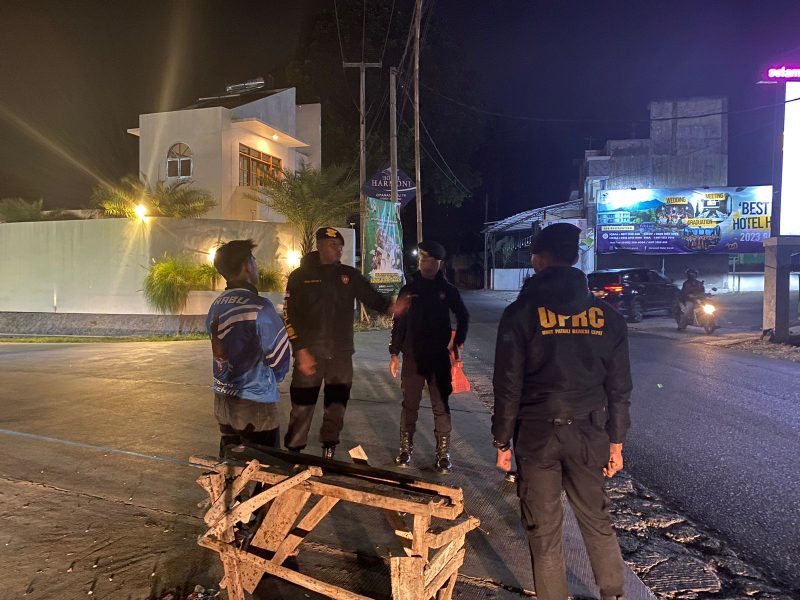 Cegah Kejahatan Malam Tim UPRC Sat Samapta Polres Garut Giat Patroli