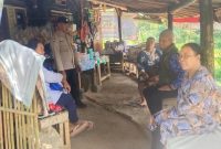Bhabinkamtibmas Polsek Purwakarta Kota Melaksanakan Jumat Curhat di Desa Binaan