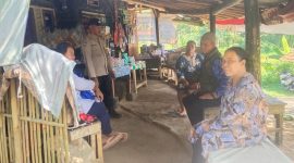 Bhabinkamtibmas Polsek Purwakarta Kota Melaksanakan Jumat Curhat di Desa Binaan