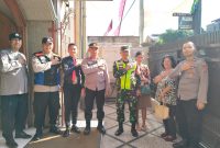 Caption : Polres Garut Pengamanan Kebaktian Gereja Pantekhosta