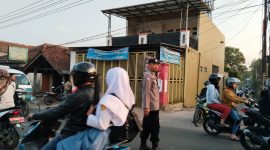 Caption : Polsek Cilawu Polres Garut berikan kenyamaan saat giat rawan pagi