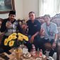 Caption : Pimpinan Mata Grup dan Pimred Media Kilas Garut News.id silaturahmi dengan tokoh budaya Garut